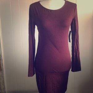 **NEW** Lulus maroon, jersey body con midi dress!!
